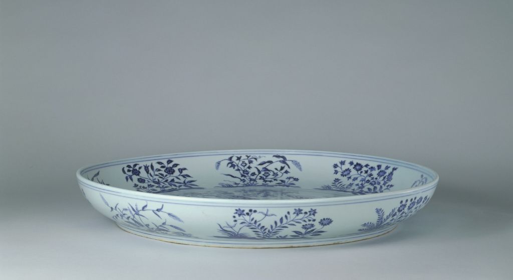 图片[1]-Blue-and-white flower pattern plate-China Archive